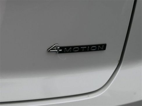 New 2025 Volkswagen Atlas Cross Sport SEL R-Line image 25