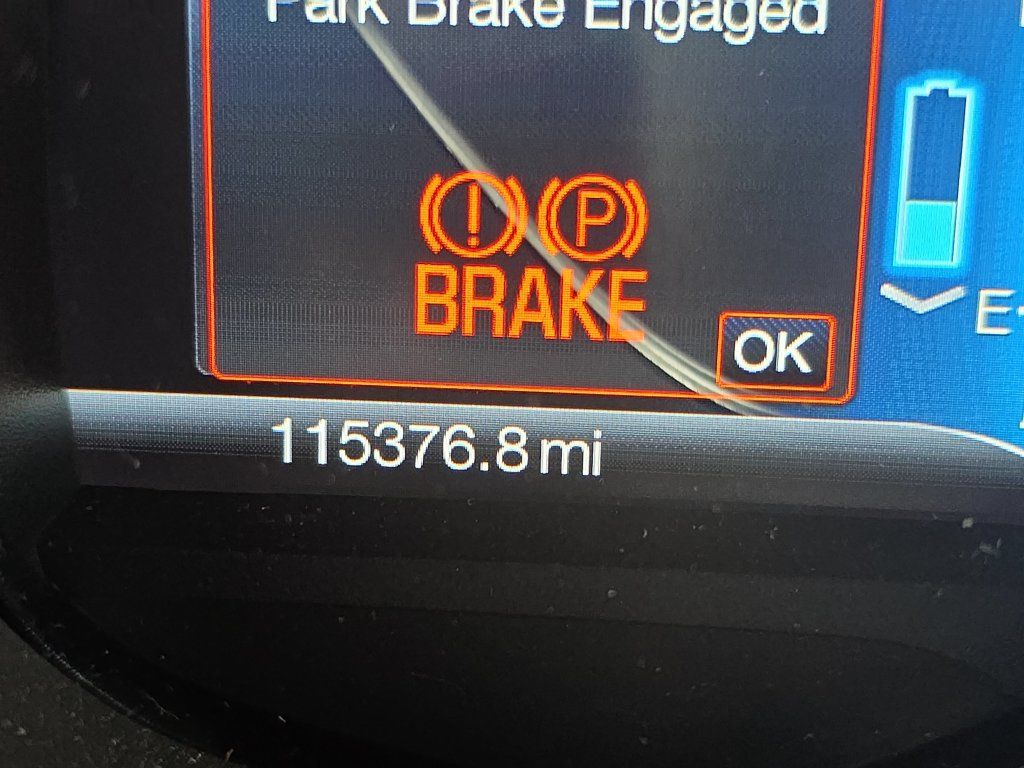 Used 2016 Ford C-MAX Energi SEL w/ Equipment Group 302A FWD image 22