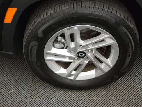 Used 2025 Hyundai Tucson SE AWD/4WD image 22