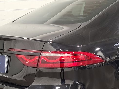 New 2024 Jaguar XF R-Dynamic SE image 18