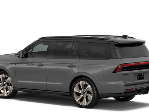 New 2026 Lincoln Navigator Black Label w/ Black Label Special Edition AWD/4WD image 2
