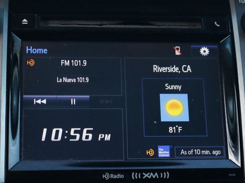 Used 2017 Toyota Tundra SR5 w/ SR5 Upgrade Package image 26