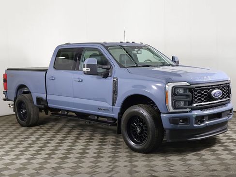Used 2023 Ford F250 Lariat w/ Lariat Ultimate Package AWD/4WD image 2