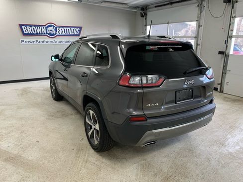 Used 2019 Jeep Cherokee Limited w/ Technology Group AWD/4WD image 4