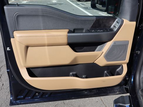 Used 2025 Ford F250 Lariat image 18