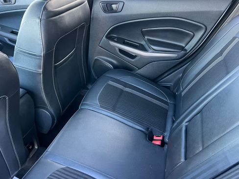 Used 2021 Ford EcoSport SES image 4
