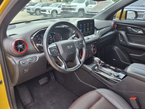Used 2023 Chevrolet Blazer RS FWD image 21
