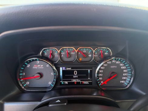 Used 2018 Chevrolet Silverado 1500 LT w/ All Star Edition AWD/4WD image 27