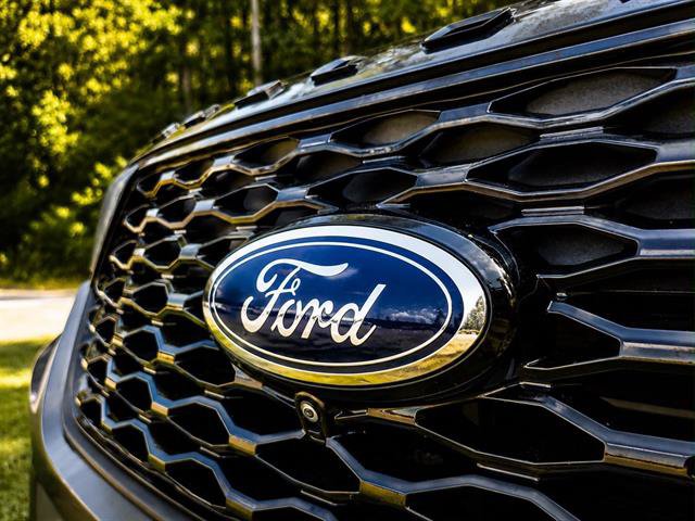 Used 2020 Ford Explorer ST w/ Premium Technology Package AWD/4WD image 9