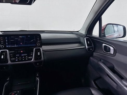 Certified 2023 Kia Sorento EX AWD/4WD image 24