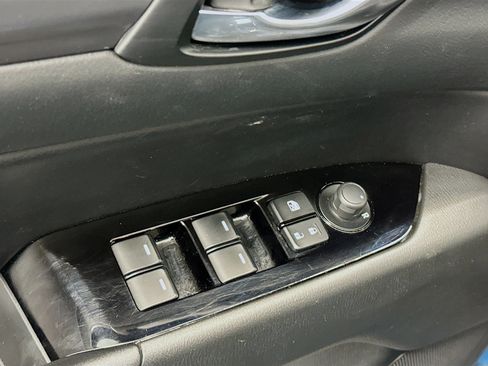 Used 2025 MAZDA CX-5 AWD 2.5 S w/ Select Package image 15