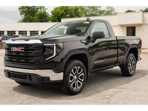 New 2026 GMC Sierra 1500 Pro AWD/4WD image 4
