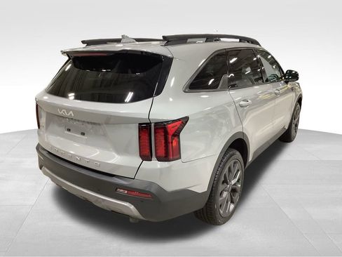 Certified 2022 Kia Sorento X-Line EX image 7