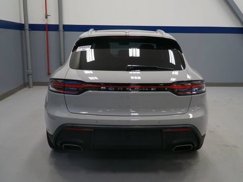 Certified 2026 Porsche Macan AWD/4WD image 7