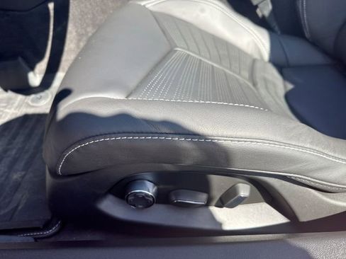 Used 2025 Chevrolet Corvette Stingray Premium Conv w/ Z51 Performance Package image 12