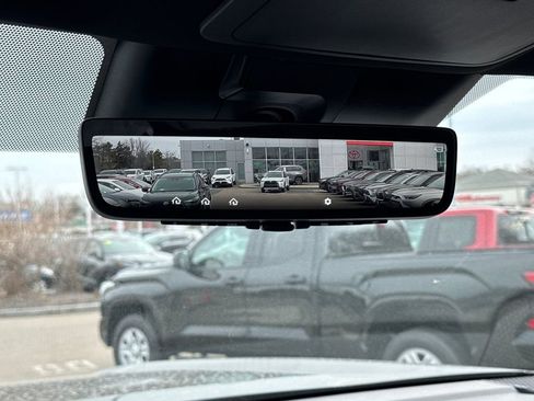 New 2026 Toyota Tundra Limited AWD/4WD image 32