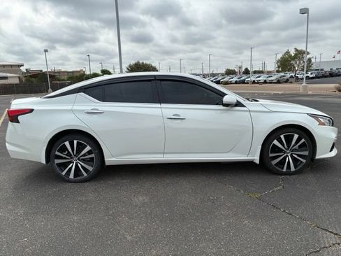 Certified 2021 Nissan Altima 2.5 Platinum AWD/4WD image 7