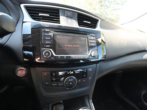 Used 2018 Nissan Sentra SV FWD image 11
