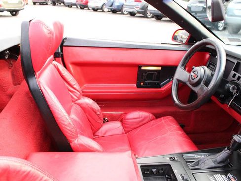 Used 1989 Chevrolet Corvette Convertible image 19