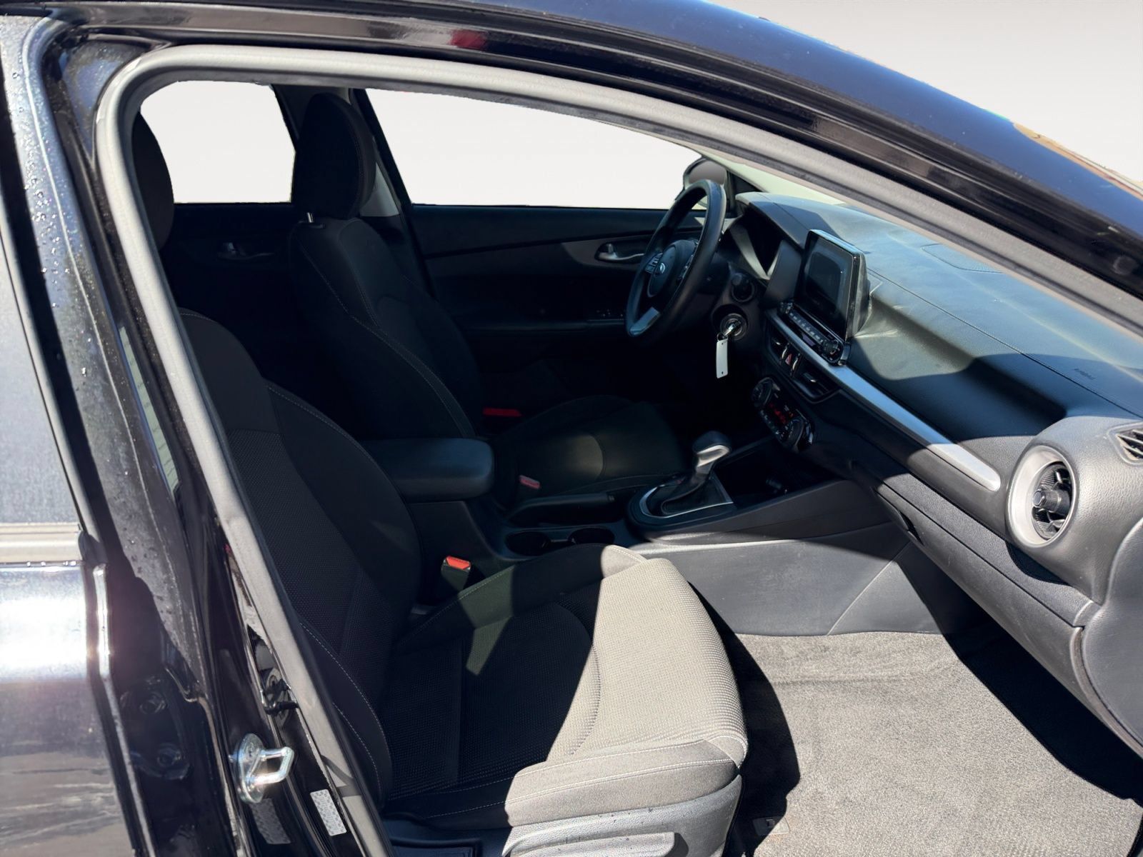 Used 2019 Kia Forte LXS FWD image 15