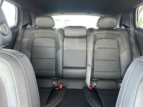 Used 2024 Chevrolet Equinox EV LT FWD image 27