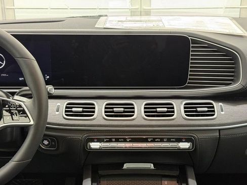 New 2026 Mercedes-Benz GLE 450 4MATIC Coupe image 6