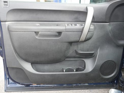 Used 2011 Chevrolet Silverado 1500 LT w/ All-Star Edition AWD/4WD image 10