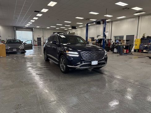 New 2026 Genesis GV80 2.5T Advanced image 3