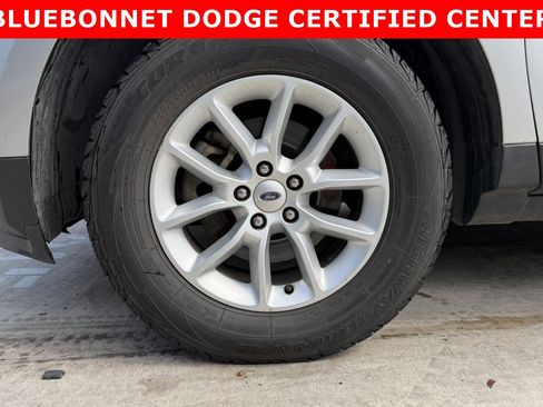 Used 2014 Ford Edge SE FWD image 10