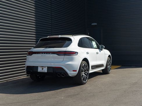New 2026 Porsche Macan image 9