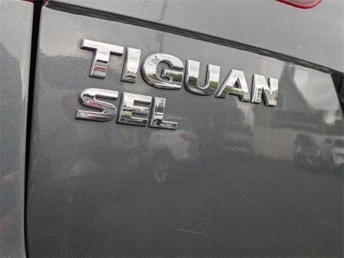 Used 2021 Volkswagen Tiguan SEL image 33