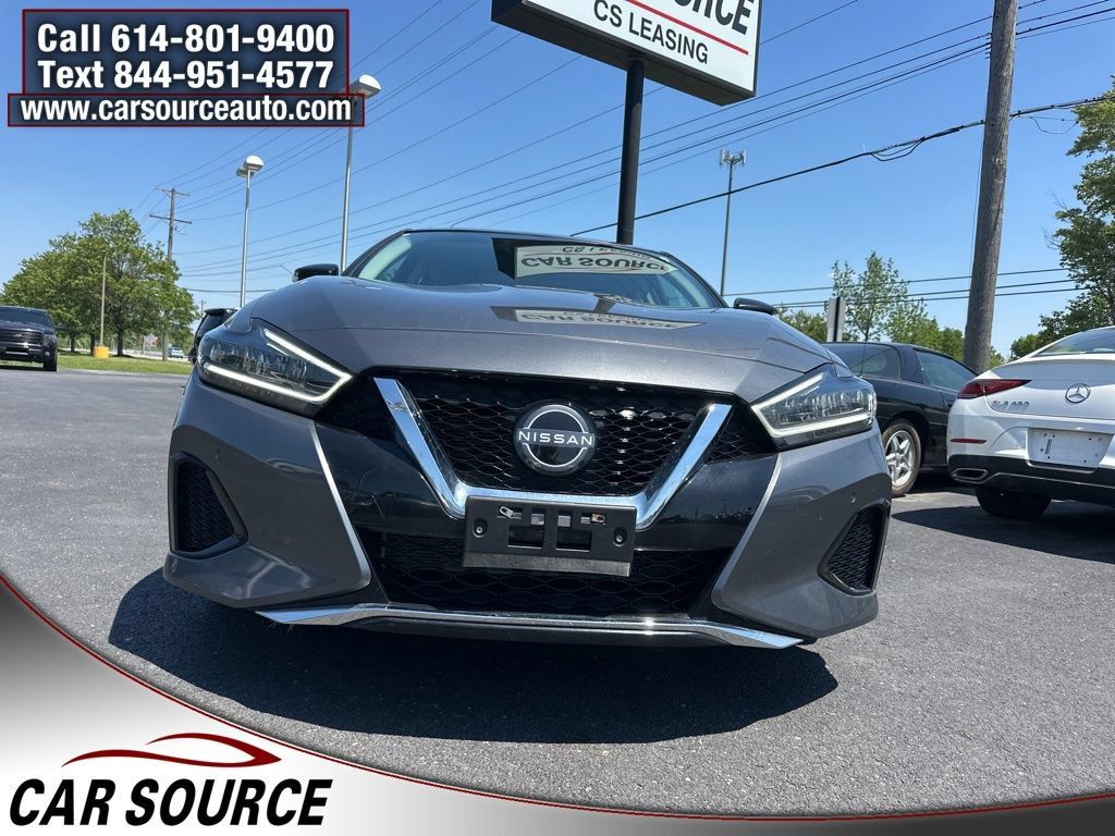 Used 2023 Nissan Maxima SL FWD image 2
