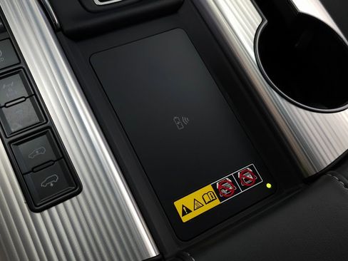 Used 2025 Lexus LX 700h F Sport image 36