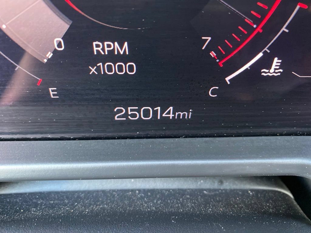 Used 2025 GMC Acadia Elevation FWD image 6