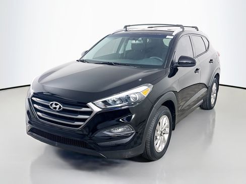 Used 2016 Hyundai Tucson SE w/ Option Group 02 FWD image 4