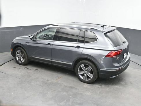 Used 2018 Volkswagen Tiguan SEL Premium AWD/4WD image 31