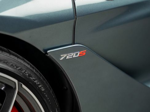 Used 2022 McLaren 720S Performance RWD image 25