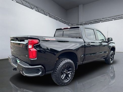 Used 2019 Chevrolet Silverado 1500 LT Trail Boss AWD/4WD image 7