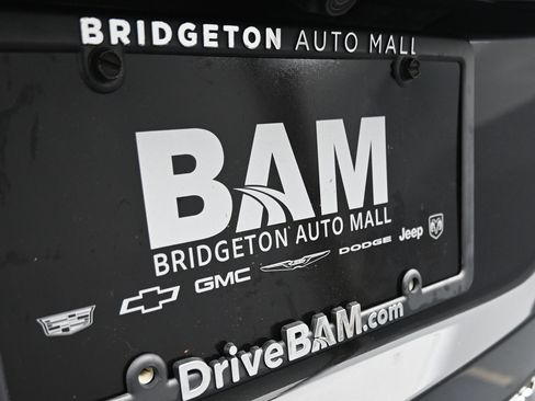 Used 2022 Buick Encore Preferred w/ Safety Package AWD/4WD image 29