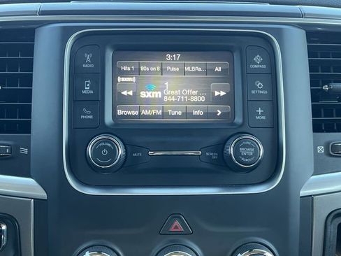 Used 2021 RAM 1500 Classic SLT image 4