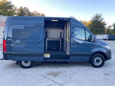 Used 2019 Mercedes-Benz Sprinter 144 image 7