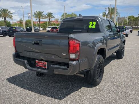 Certified 2022 Toyota Tacoma SR5 image 4