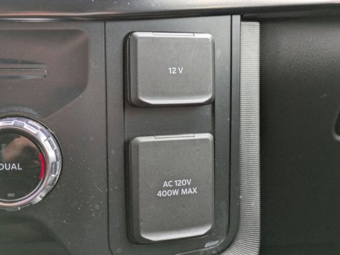 Used 2022 Ford F150 Platinum w/ Equipment Group 701A High image 30