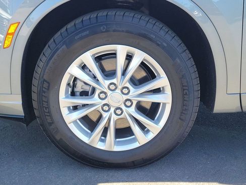 Used 2025 Cadillac XT6 Luxury image 32