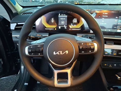 New 2026 Kia K5 LXS FWD image 14