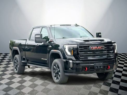 Used 2024 GMC Sierra 3500 AT4 w/ AT4 Premium Plus Package AWD/4WD image 4