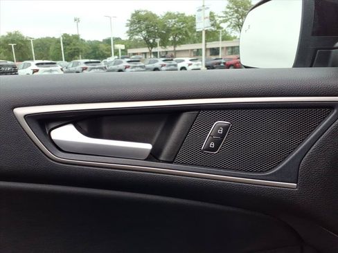 Used 2020 Ford Edge SEL w/ Convenience Package FWD image 15