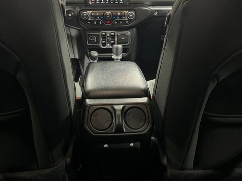 Used 2021 Jeep Wrangler Unlimited Sport AWD/4WD image 37
