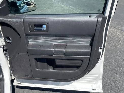 Used 2018 Ford Flex SEL w/ Equipment Group 202A image 31