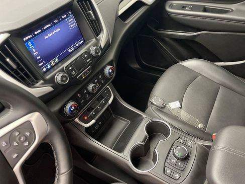 Certified 2023 GMC Terrain SLT w/ Elevation Edition AWD/4WD image 17